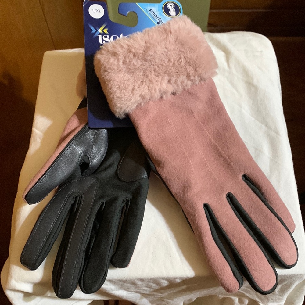 ISOTONER- SmarTouch Touchscreen Technology Evening Sand with Faux Fur Gloves 🆕